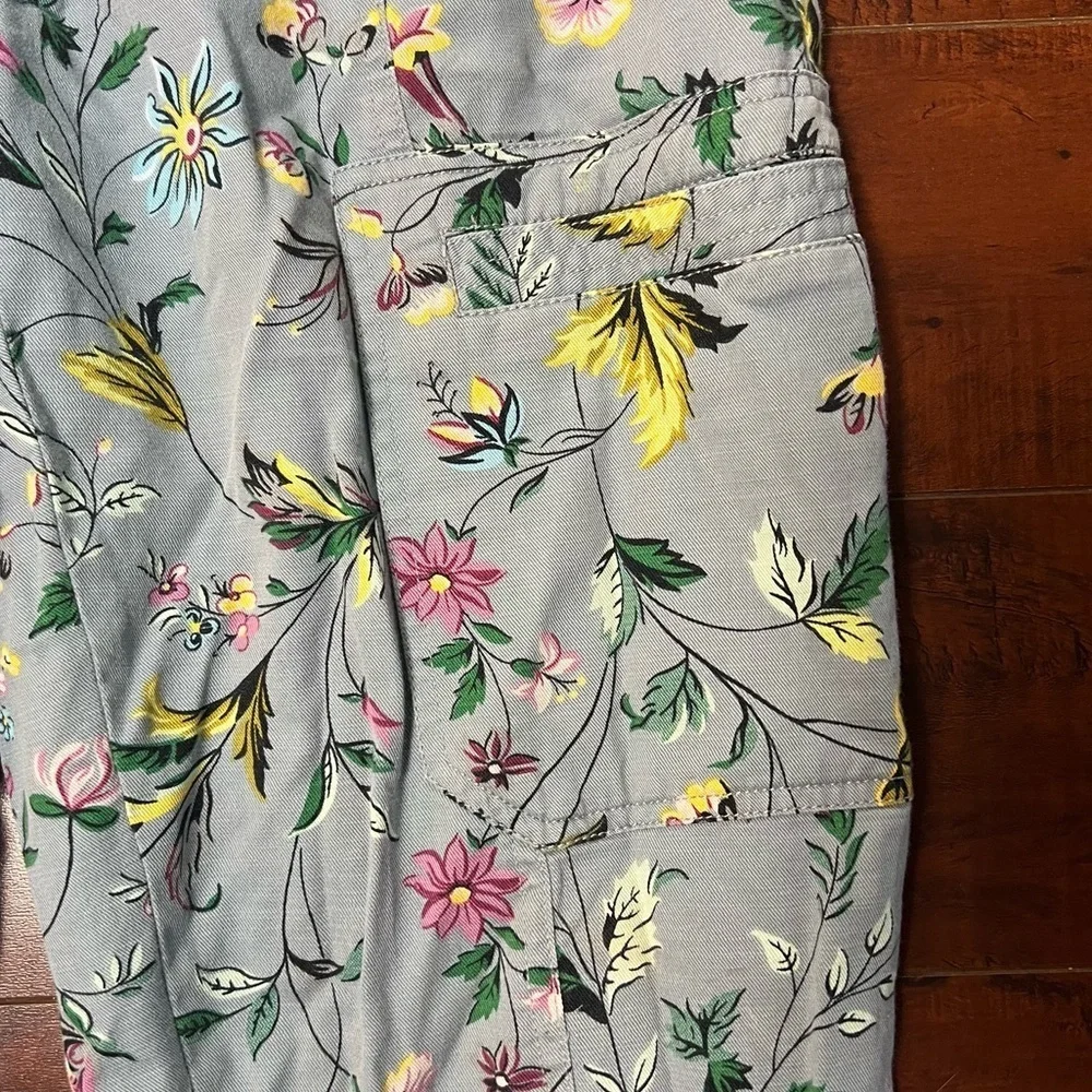 ANTHROPOLOGIE Victoria Floral Cargo Utility Pants High Rise Gray Blue Size 4 - Picture 6 of 14